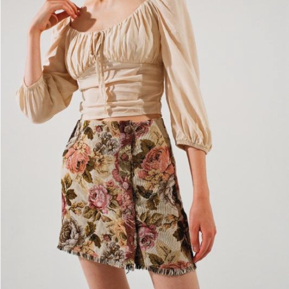 Urban Outfitters UO Camille Jacquard Mini Skirt in Neutral Floral S